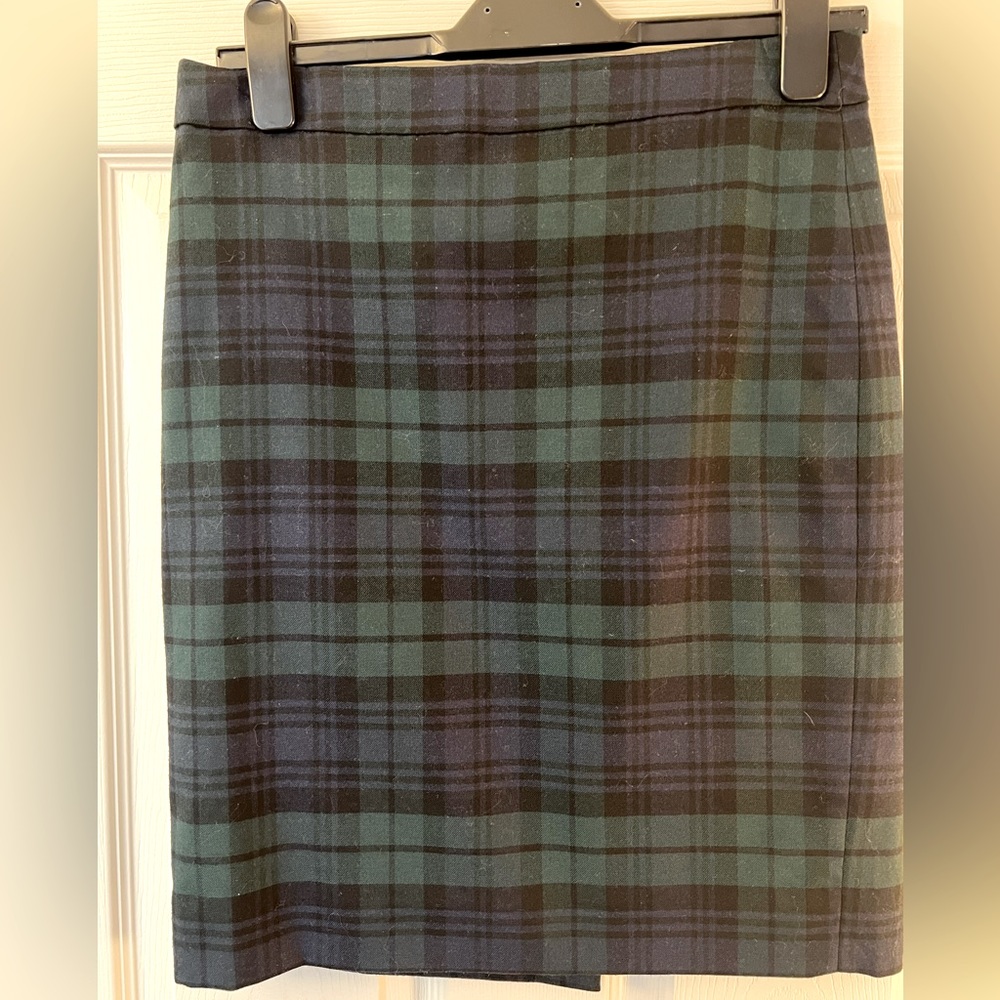 J.CREW Tartan  Pencil Skirt
Size 4